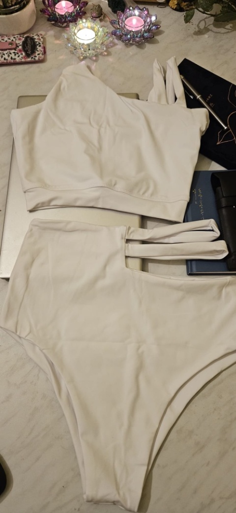 Magnetic Touch Outfit &