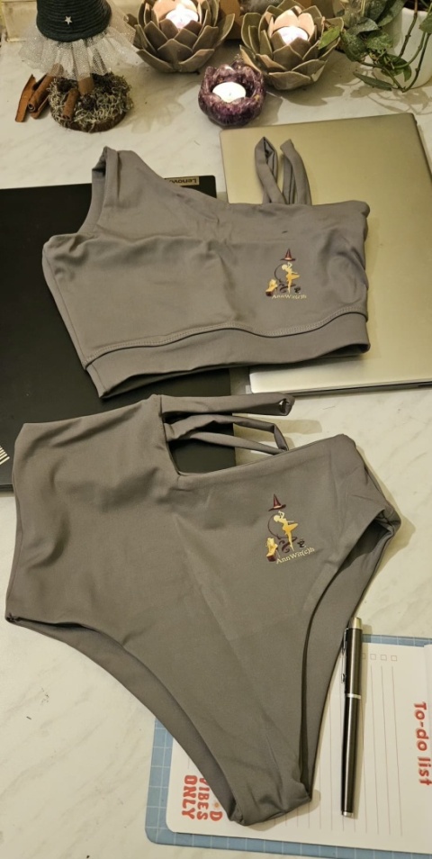 Magnetic Touch Outfit